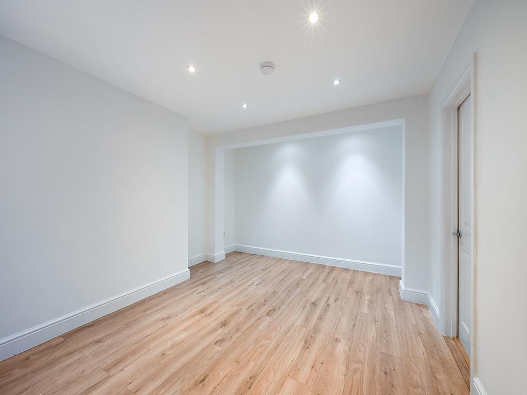Apartment in London - View 2