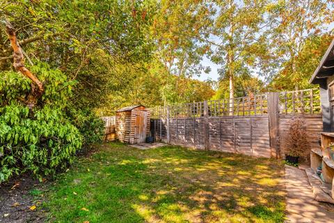 1 bedroom flat for sale, Grosvenor Road, London W7