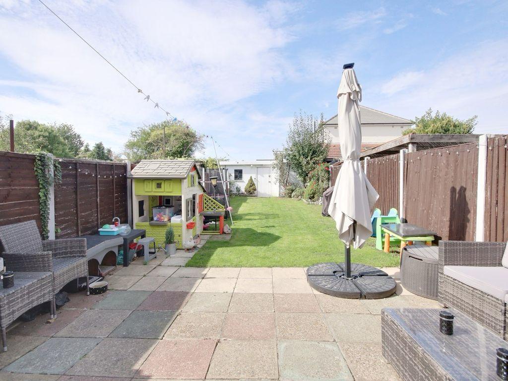 House in Rainham - View 3