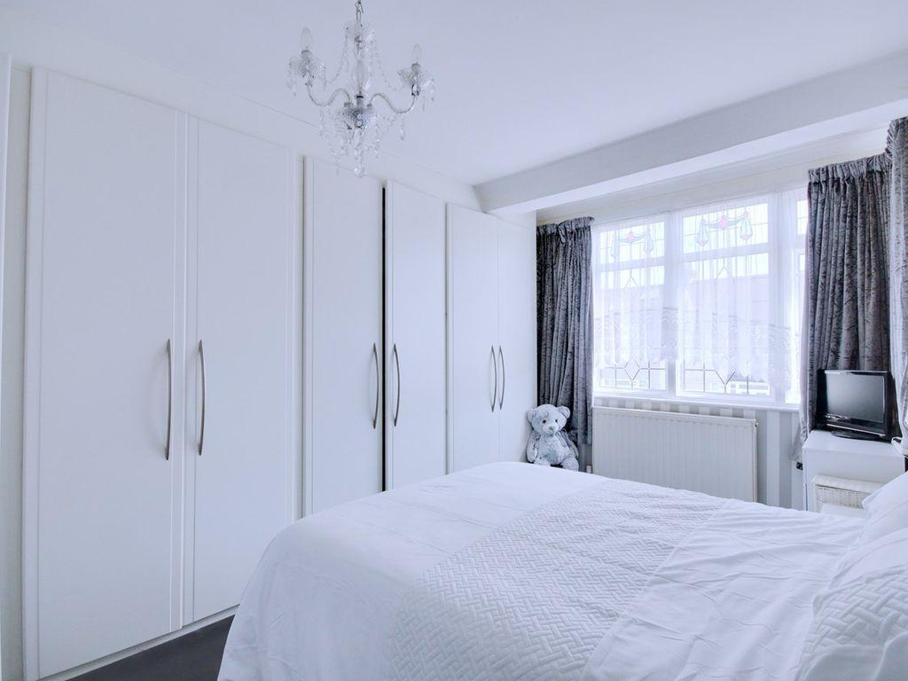 House in Rainham - View 4