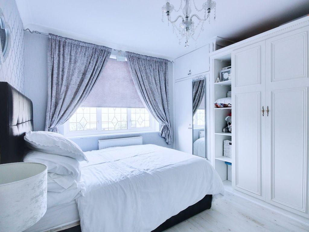 House in Rainham - View 5