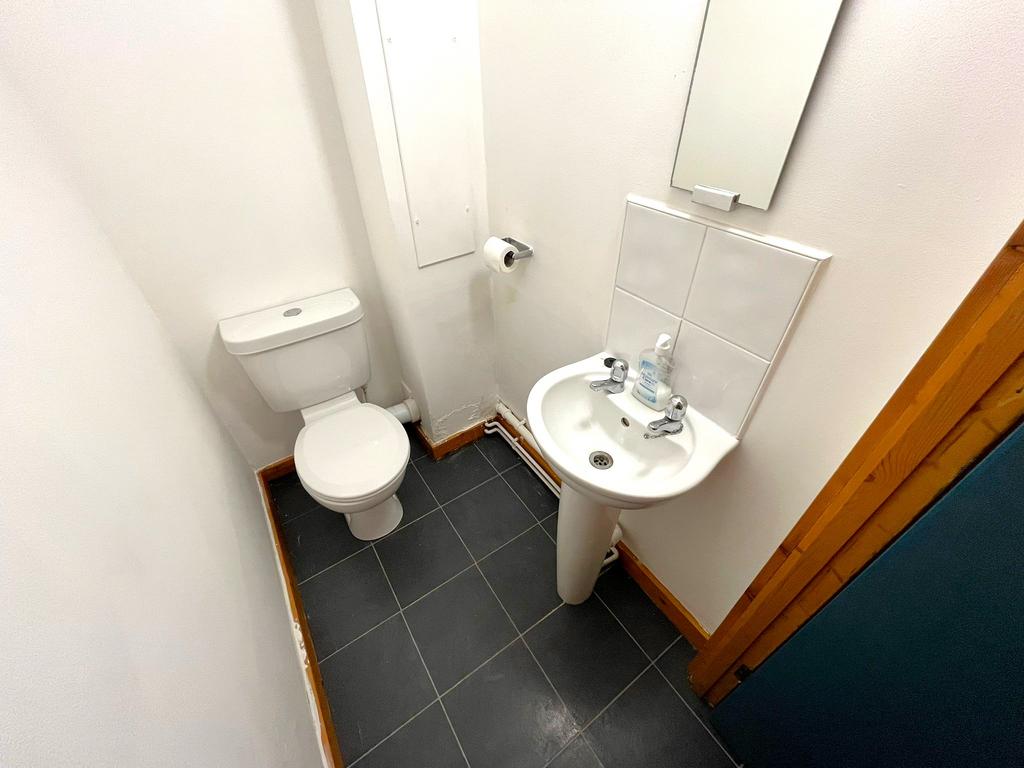 House in Nottingham - View 4