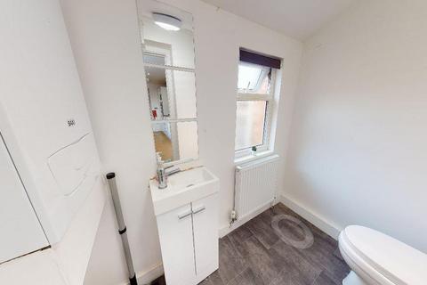 1 bedroom in a house share to rent, Lace Street, Nottingham NG7