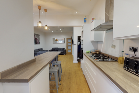 6 bedroom house to rent, Lace Street, Nottingham NG7