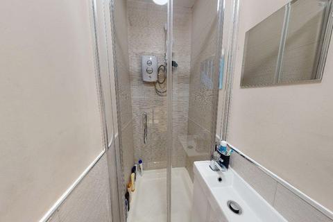6 bedroom house to rent, Claude Street, Nottingham NG7