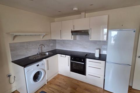 1 bedroom apartment to rent, Castle Hill Avenue, Folkestone, CT20
