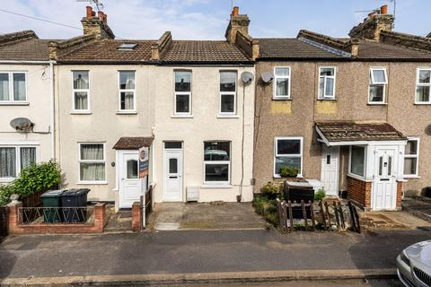 2 bedroom terraced house for sale, Carlisle Road, Dartford