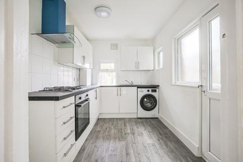2 bedroom terraced house for sale, Carlisle Road, Dartford