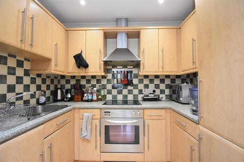 2 bedroom apartment to rent, Constantine House, Fetter Lane, York