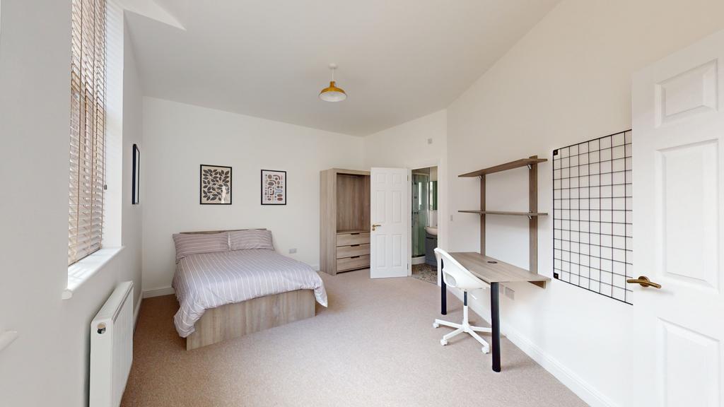 House in Nottingham, Old Lenton, The Park - View 4