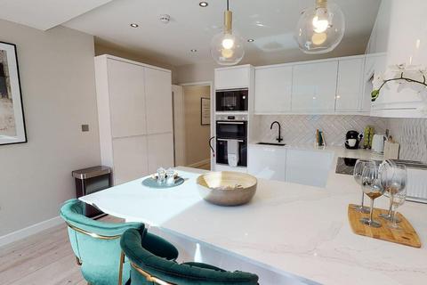 1 bedroom in a house share to rent, Albert Road, Nottingham NG7