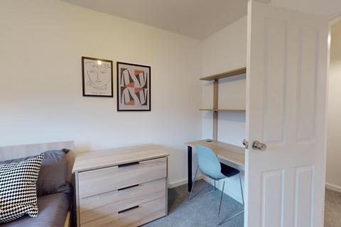 4 bedroom house to rent, Sandpiper Way, Nottingham NG7