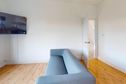 4 bedroom house to rent, Rolleston Drive, Nottingham NG7