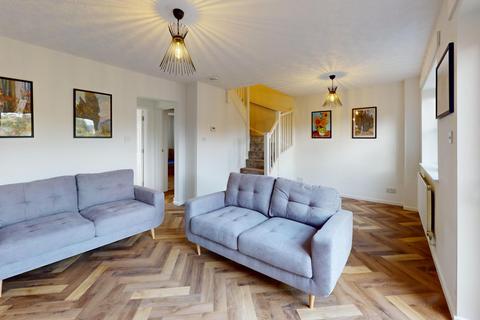 4 bedroom house to rent, Heron Drive, Nottingham NG7