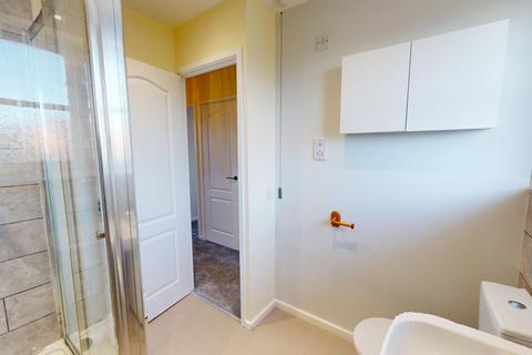 4 bedroom house to rent, Heron Drive, Nottingham NG7