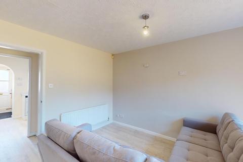 4 bedroom house to rent, Heron Drive, Nottingham NG7