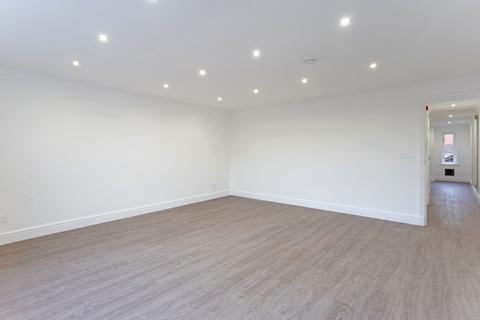 1 bedroom flat to rent, Fleet Street London EC4A