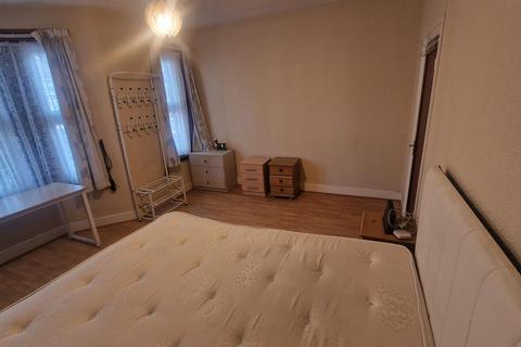 undefined, Shrewsbury Road, London E7