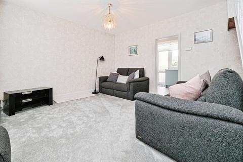 2 bedroom terraced house for sale, Harwood Avenue, HORNCHURCH, Essex, RM11