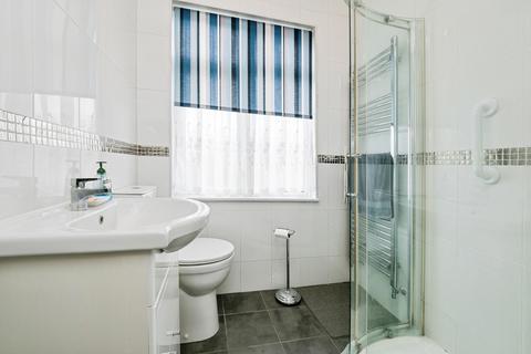 2 bedroom terraced house for sale, Harwood Avenue, HORNCHURCH, Essex, RM11