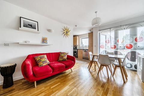 2 bedroom apartment for sale, Underhill Road, London