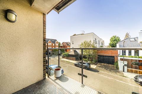 2 bedroom apartment for sale, Underhill Road, London