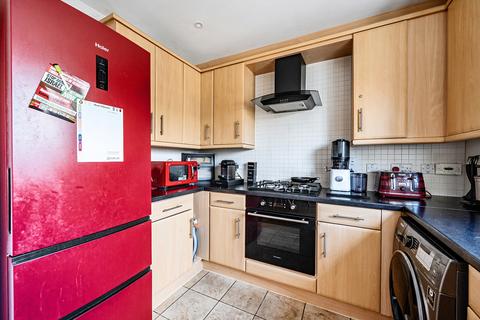 2 bedroom apartment for sale, Underhill Road, London