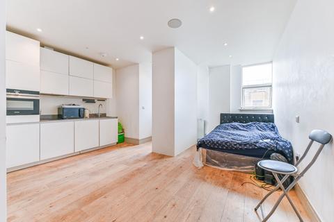 Studio for sale, Crown Hill, Croydon, CR0
