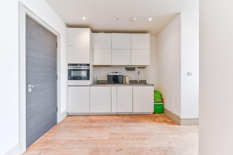 Studio for sale, Crown Hill, Croydon, CR0