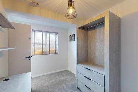 4 bedroom house to rent, Heron Drive, Nottingham NG7