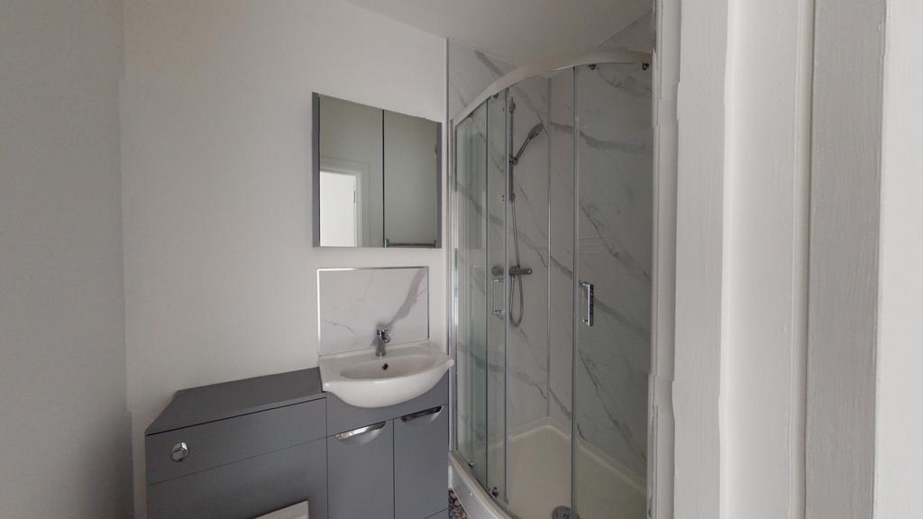 Apartment in Nottingham - View 5