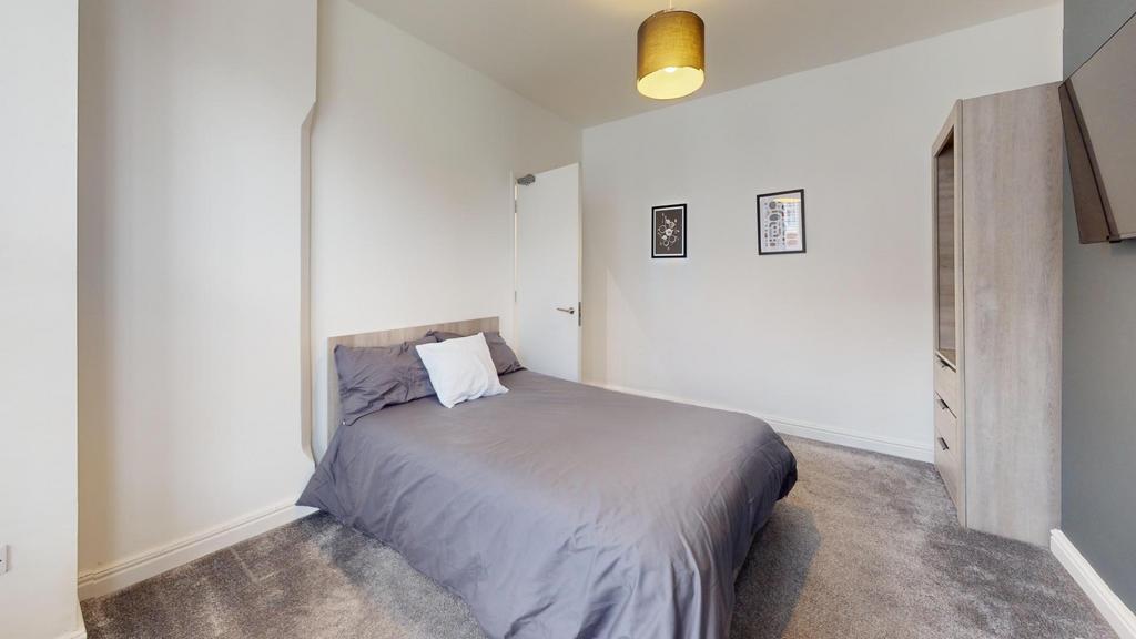 House in Nottingham - View 2