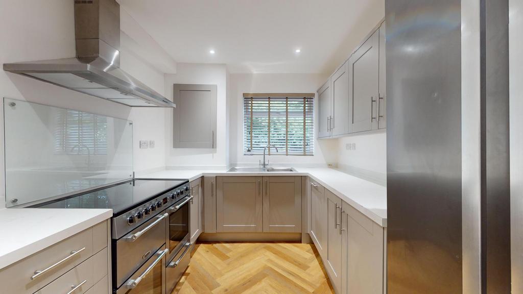 House in Nottingham - View 3