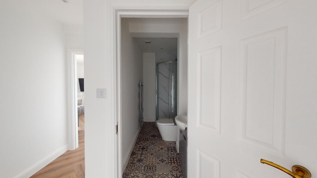 House in Nottingham - View 5
