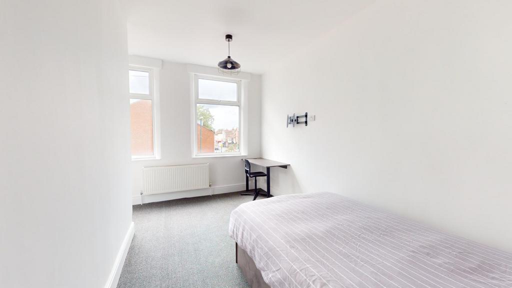 House in Nottingham - View 5