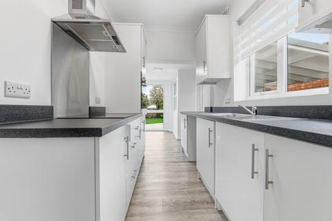 3 bedroom semi-detached house for sale, Hawthorne Road, Bunkers Hill, Lincoln, LN2