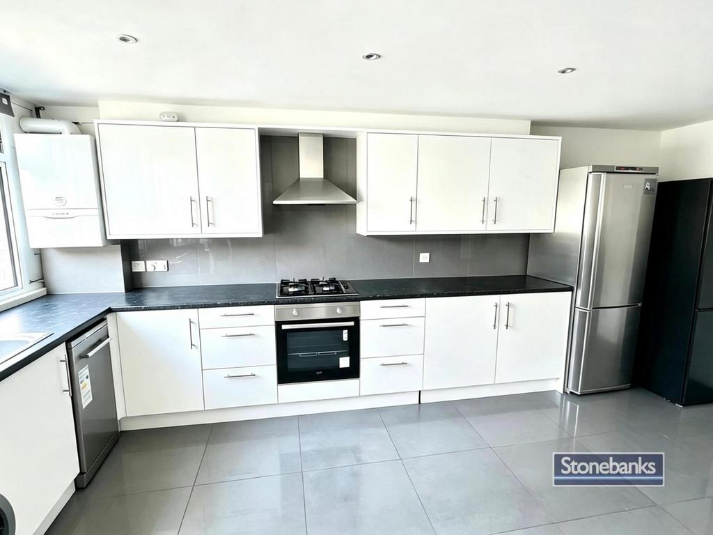 House in Uxbridge - View 2