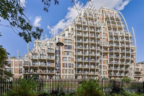 2 bedroom flat for sale, Henry Macaulay Avenue, Kingston Upon Thames KT2
