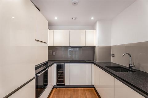 2 bedroom flat for sale, Henry Macaulay Avenue, Kingston Upon Thames KT2
