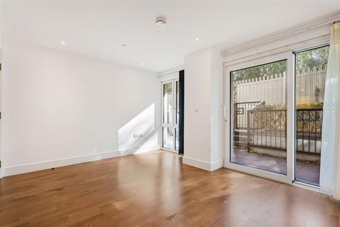 2 bedroom flat for sale, Henry Macaulay Avenue, Kingston Upon Thames KT2