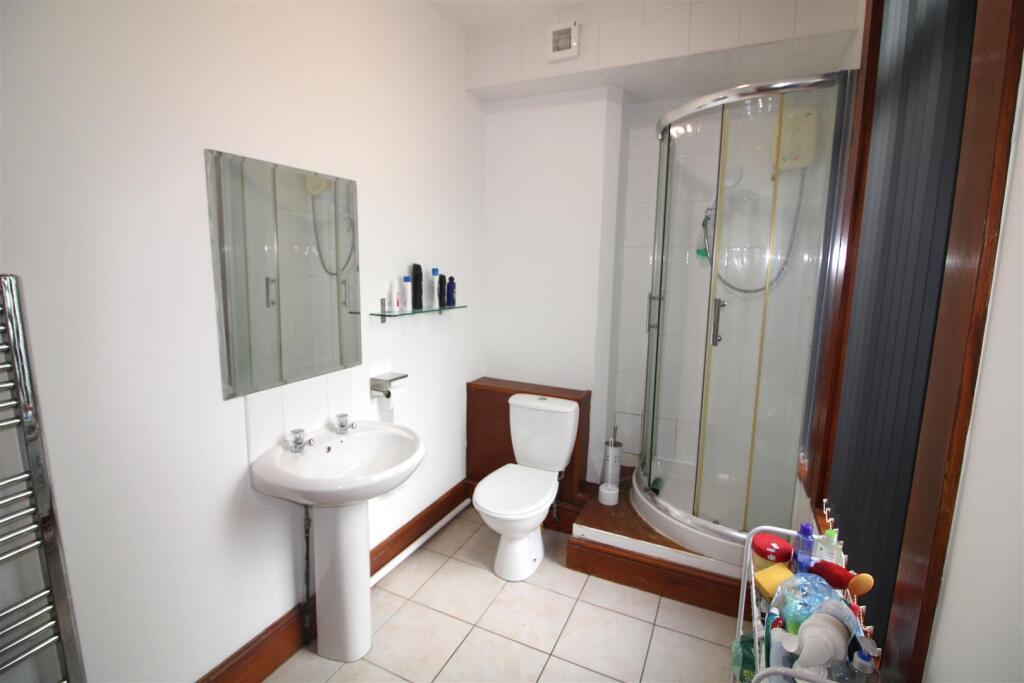 House in Nottingham - View 3