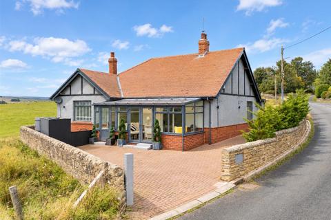 3 bedroom detached bungalow for sale, Newcastle Upon Tyne NE19