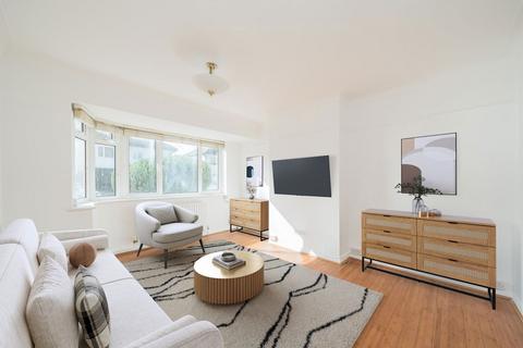 2 bedroom flat for sale, Fulwood Gardens, Twickenham TW1