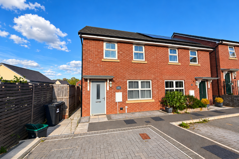 3 bedroom semi-detached house for sale, 46 Enterprise Avenue, Tiverton, Devon EX16 4FP
