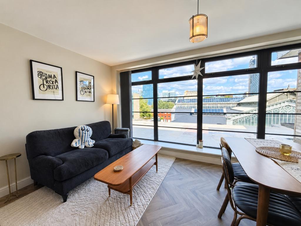 Apartment in Manchester - More