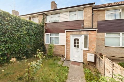 3 bedroom house to rent, Wootton Way, Maidenhead, SL6