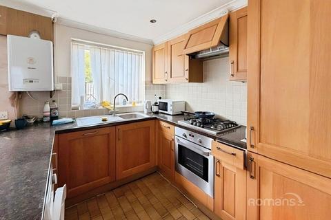 3 bedroom house to rent, Wootton Way, Maidenhead, SL6