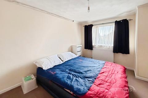 3 bedroom house to rent, Wootton Way, Maidenhead, SL6