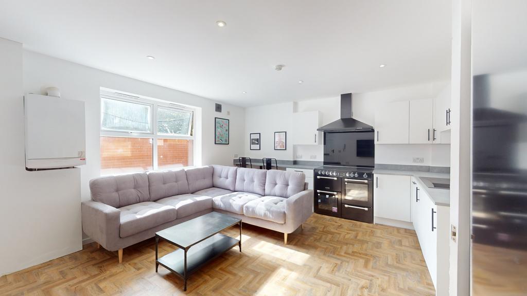 House in Nottingham - View 2