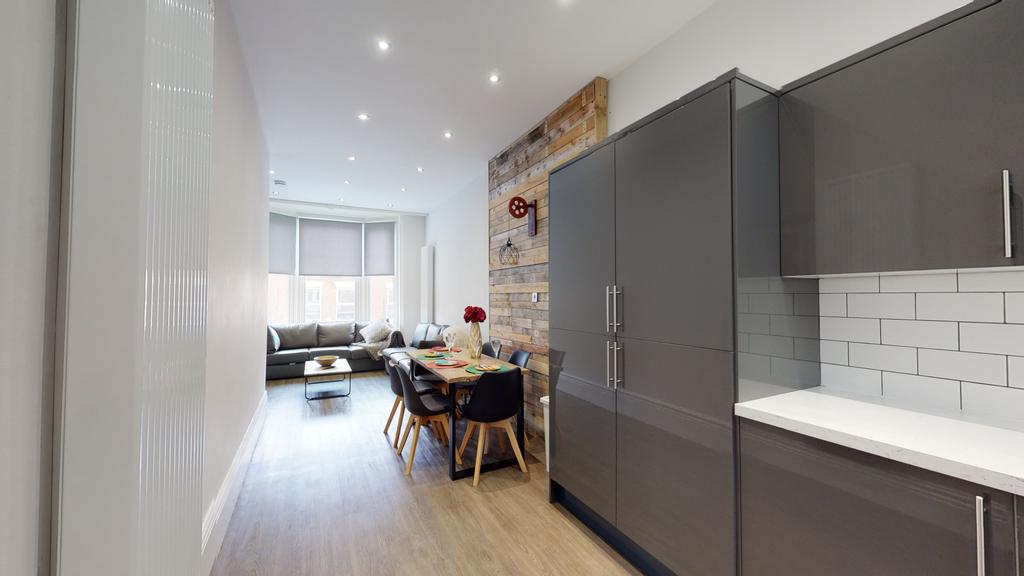 House in Nottingham - View 2